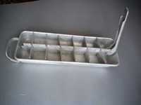 Алюминиевая форма для льда из первых советских холодильников.