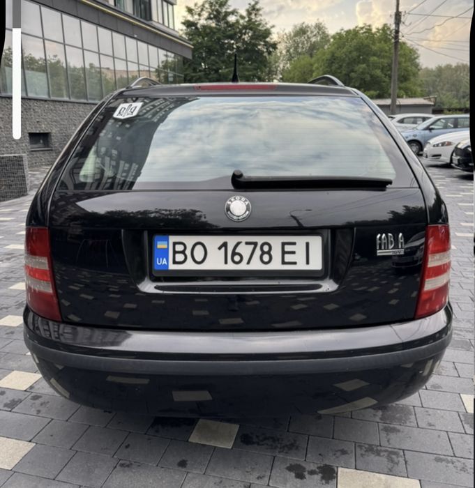 Шкода Фабія / Skoda Fabia 1.4 Газ / Бензин Універсал