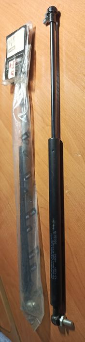 Maxgear 12-1551 Польша пружина газова багажник