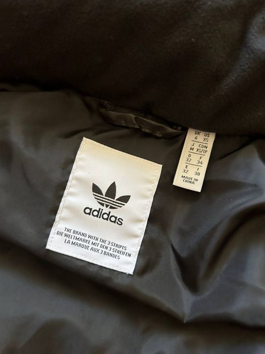 Жіноча куртка пуховик Adidas s,m