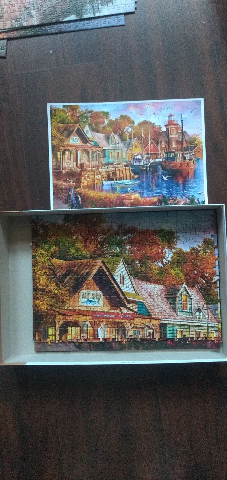 Puzzle ułożone 1000 elementów