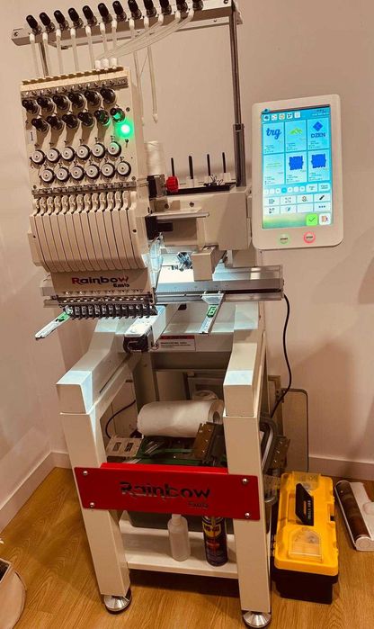 Maquina de bordar RainbowEmb -  1 Cabeça 12 agulhas Embroidery Machine
