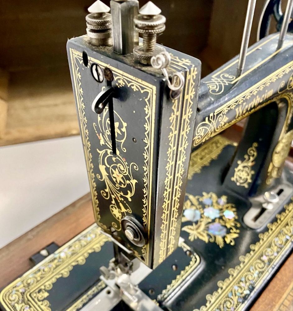 Antiga maquina de costura