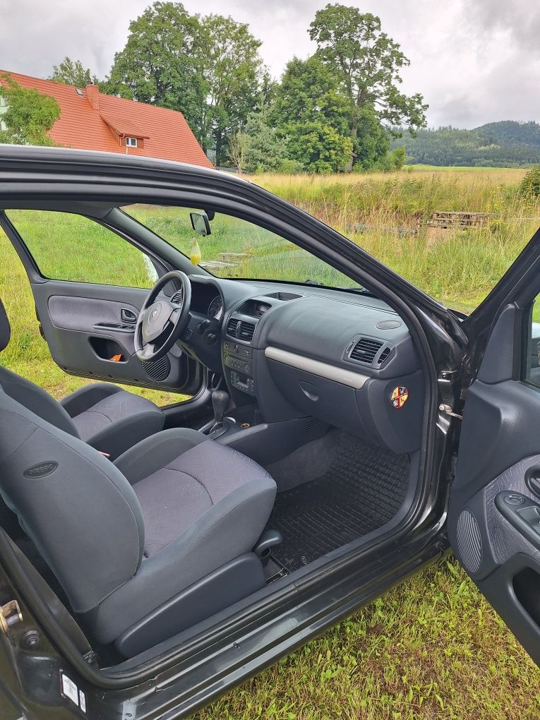 Renault Clio  1.4 16v