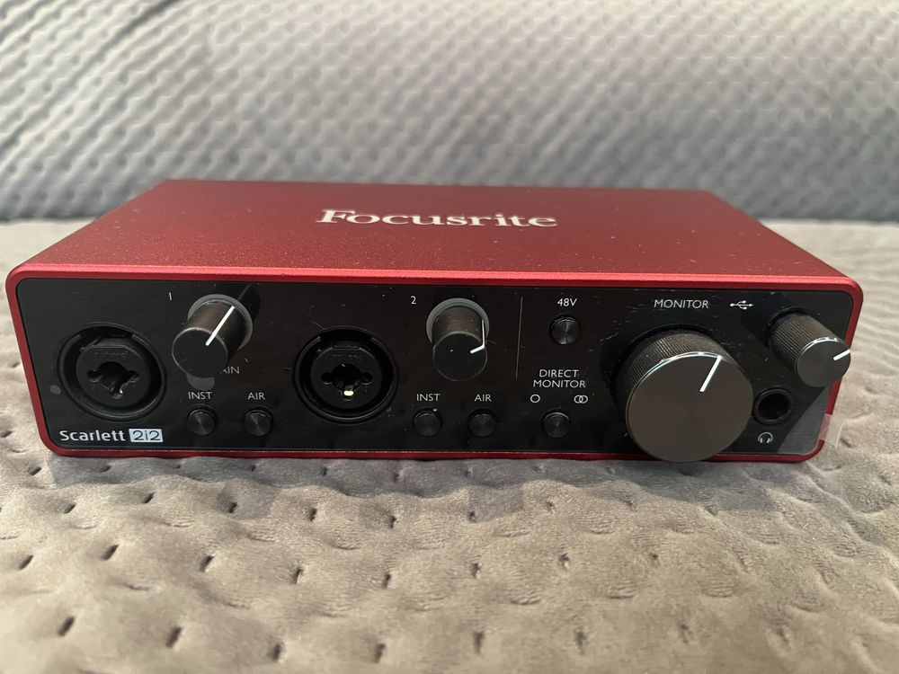 USB аудіоінтерфейс Focusrite Scarlett 2i2 3rd Gen, в идеальном сост.