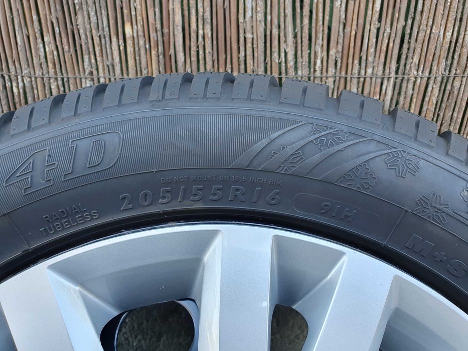 4x Oryginalne koła 16-stki VW 205/55/16 91H Dunlop Sport 7,6mm 2018r.