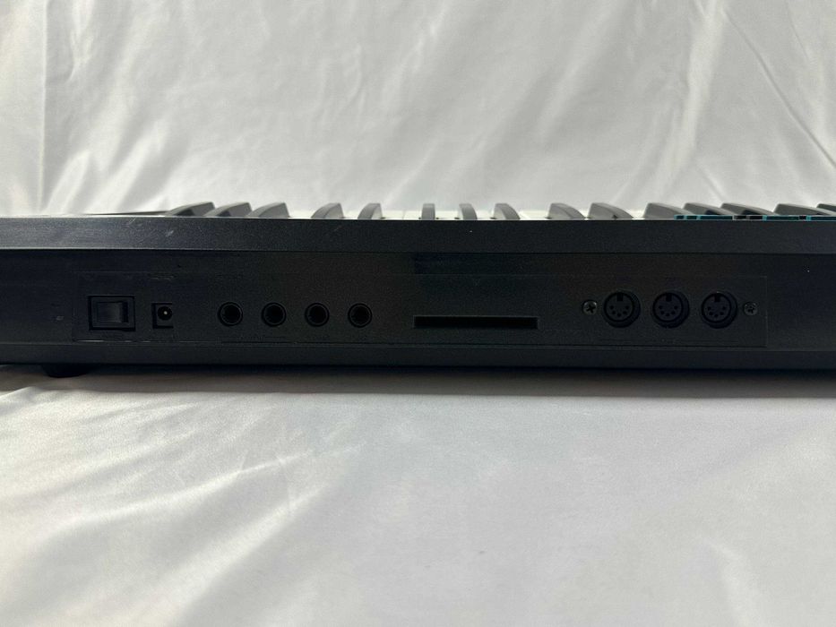 Kawai K1 II – Syntezator PCM 61 Klawiszy z Efektami