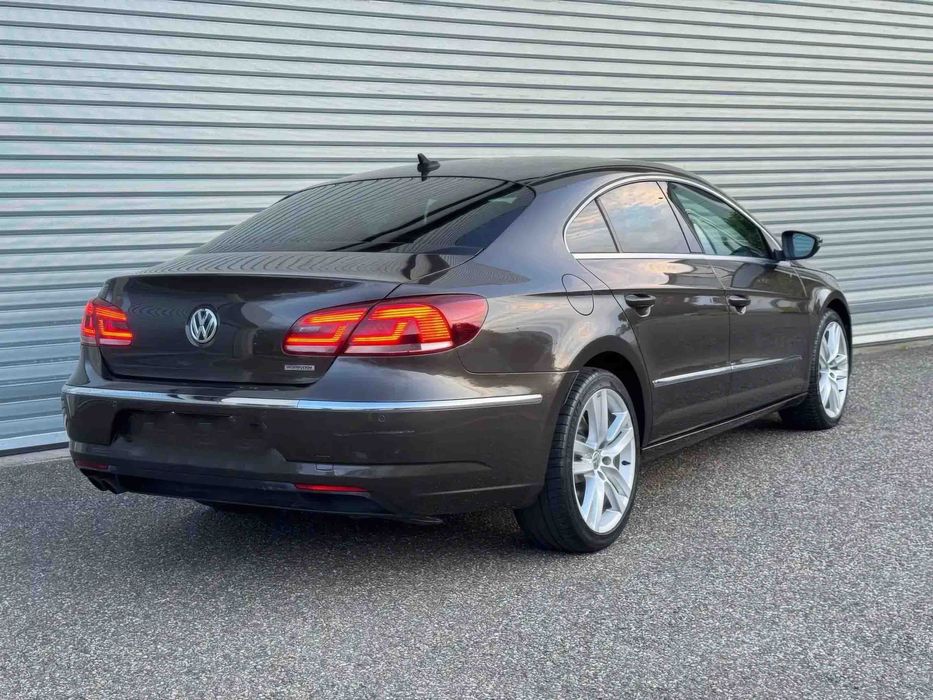 Volkswagen Passat CC      2013