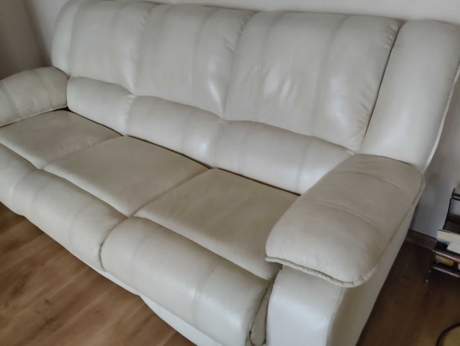 sofa skórzana z funkcją spania- stan bdb