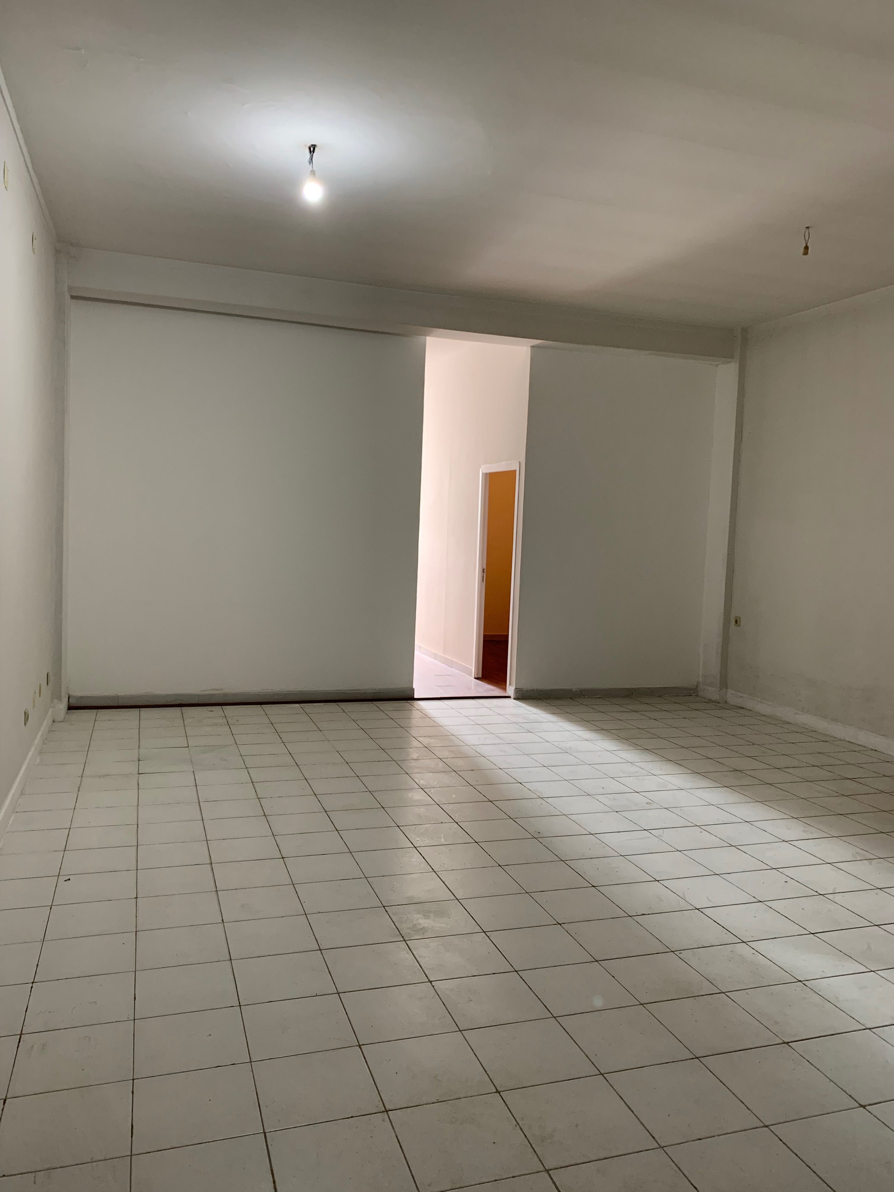 Apartamento T4 para arrendamento