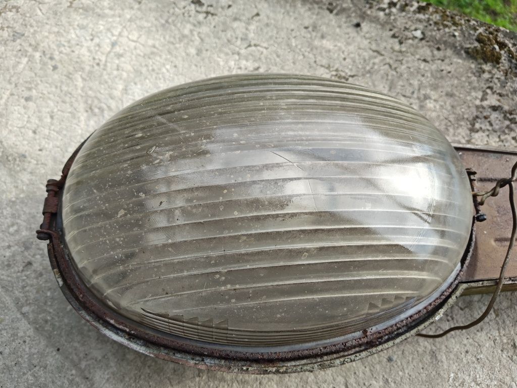 Mesko OUR 125 oprawa lampa latarnia uliczna PRL