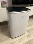 Klimatyzator Electrolux EXP34U338HW przenosny 3,4kw klima jak nowy !!