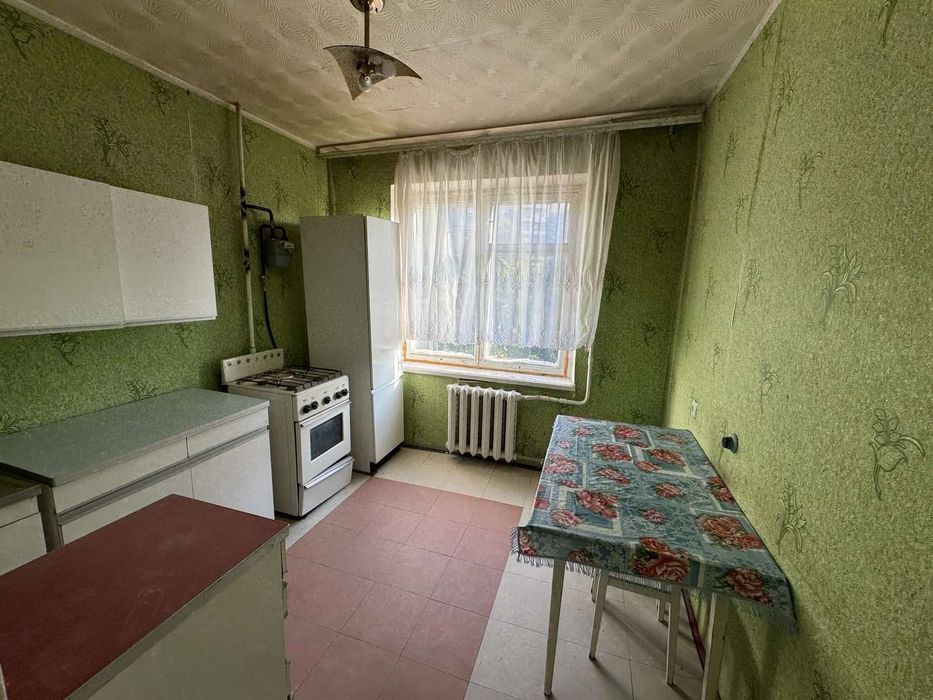 Продам чешку 2к квартиру на Кирова 54 кв м