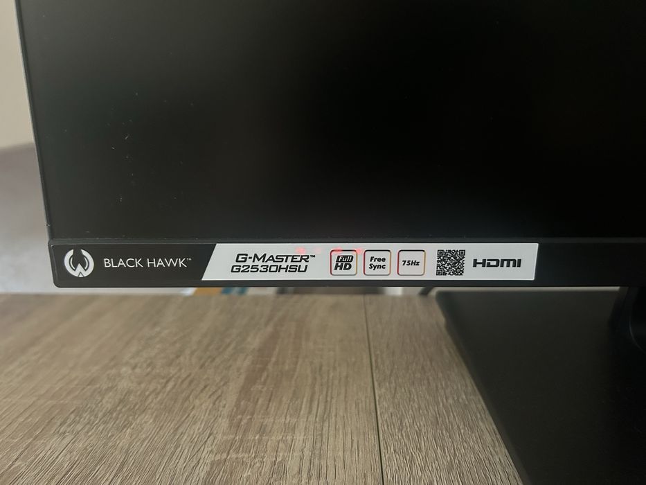 Zestaw komputer stacjonarny gameingowy i monitor /  komputer do gier