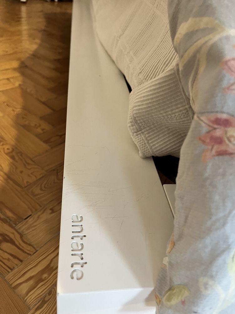 Cama Antarte lacada + colchao + estrado