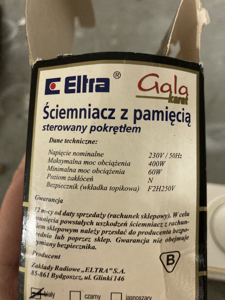 Sciemniacz z pamiecia