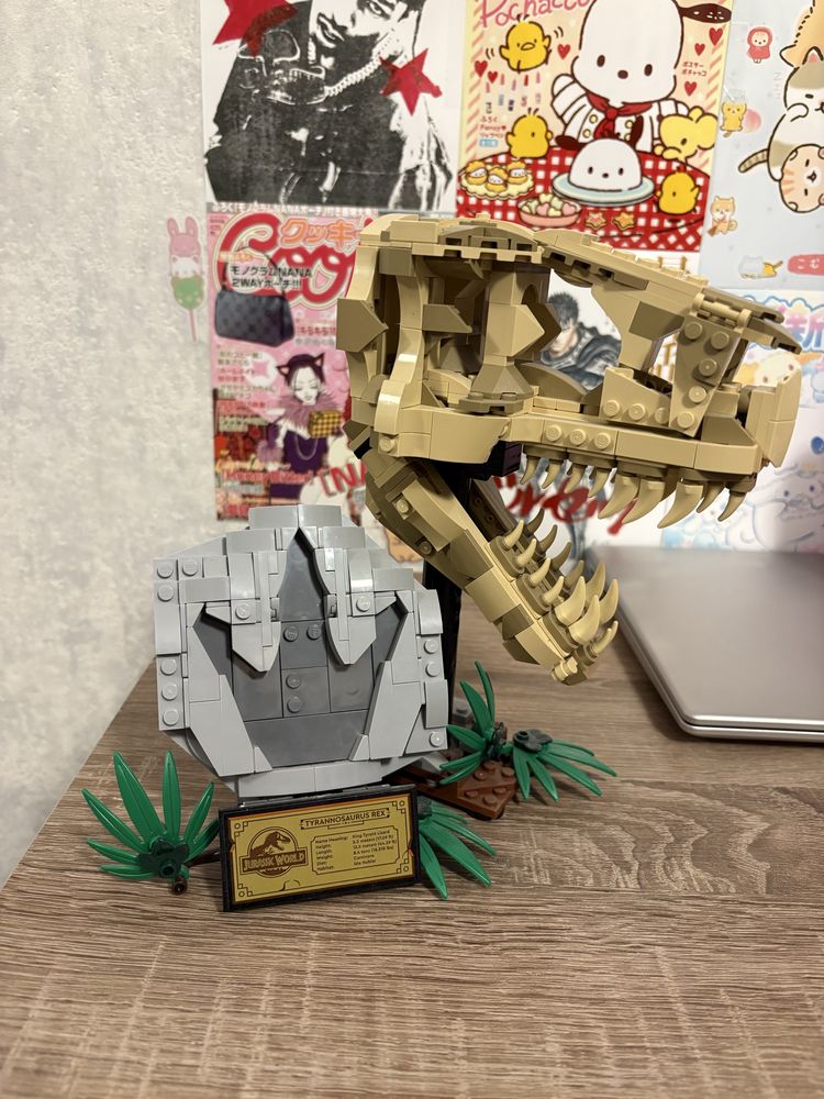 lego dinozaur t-rex figurka posąg