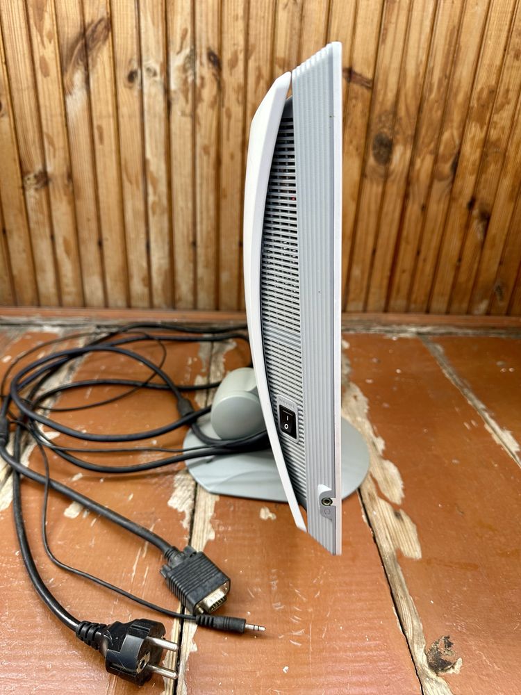 Монітор Sony lcd color computer display sdm-x52 15ʼʼ