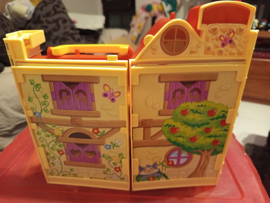 Pinypon , conjunto com casa e bonecos incluídos