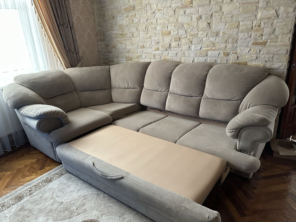 Диван кутовий, б/в