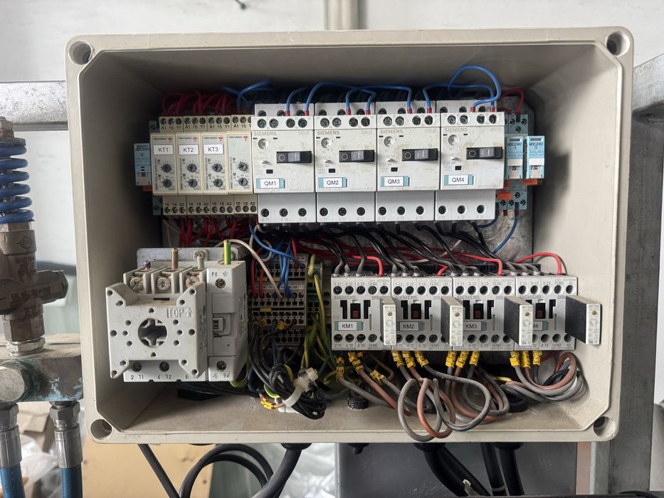 Мийка високого тиску Кархер