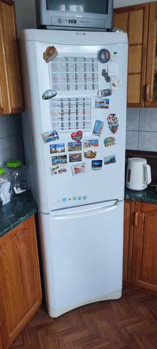 Lodówka Indesit Biała.