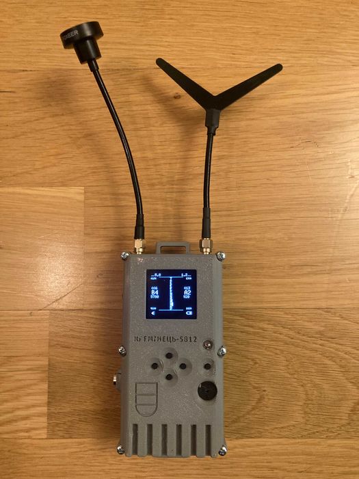 Детектор відеосигналу fpv дронів Кремінець 5812v1 з монітором