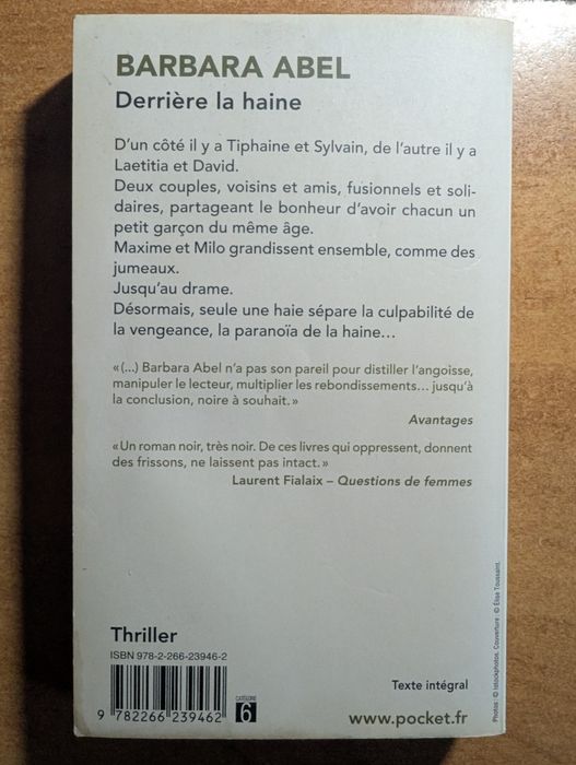 Книга французькою мовою