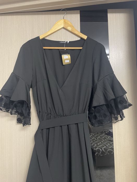 Вечірня пишна сукня