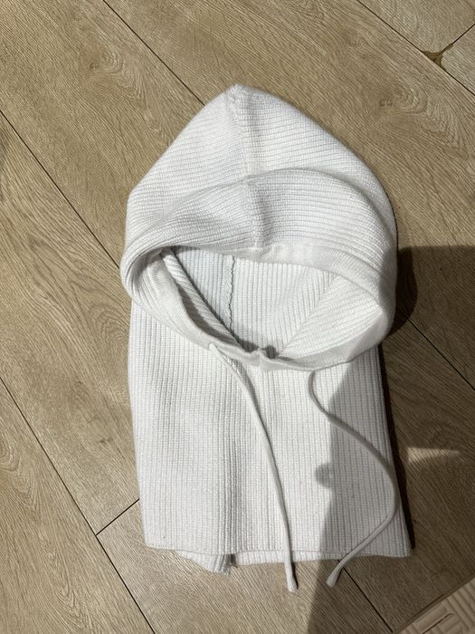 Капор білий з кашеміром