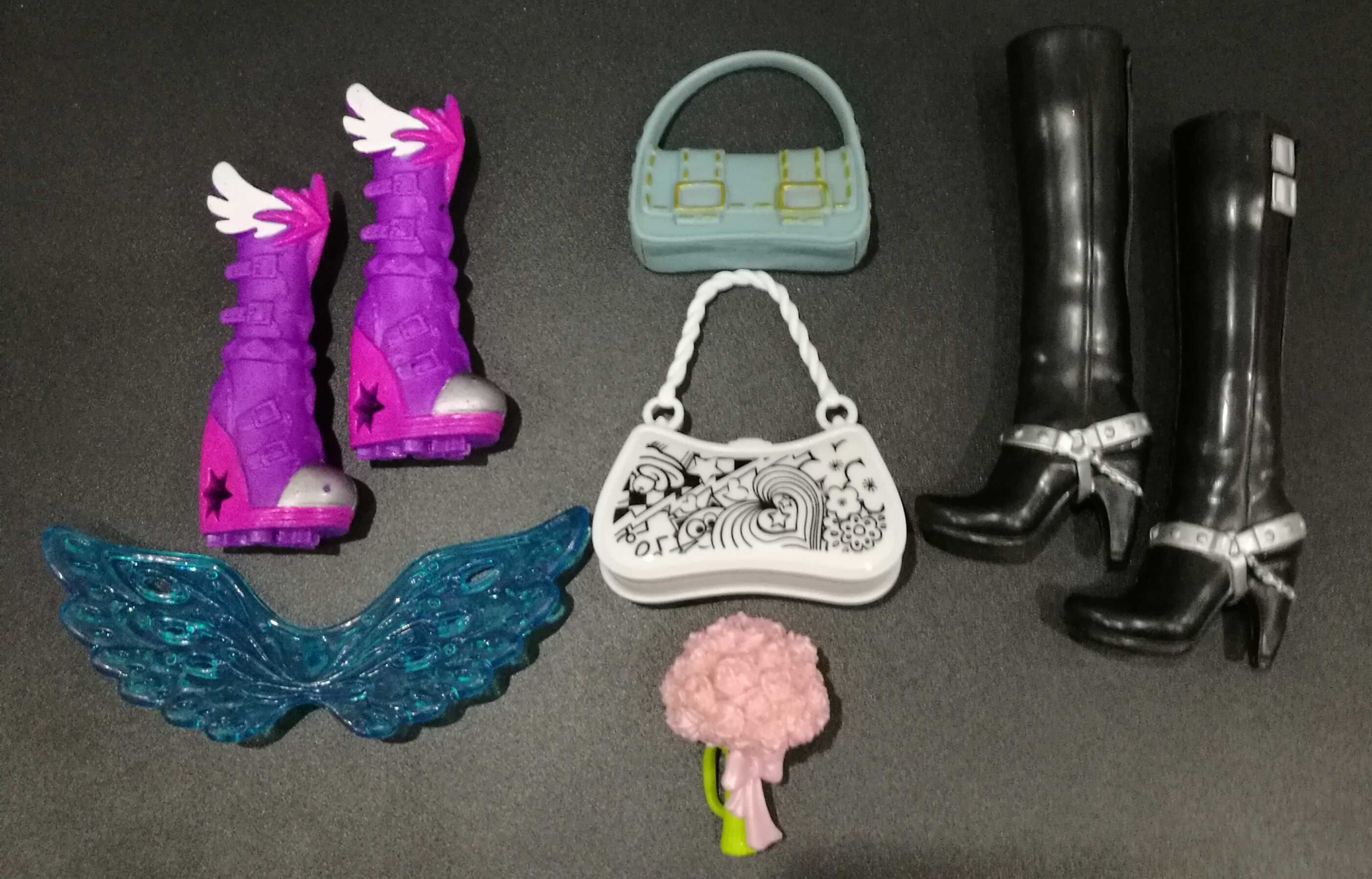 Ляльки та аксесуари Монстр Хай (Спектра, Лагуна Блю) Monster High