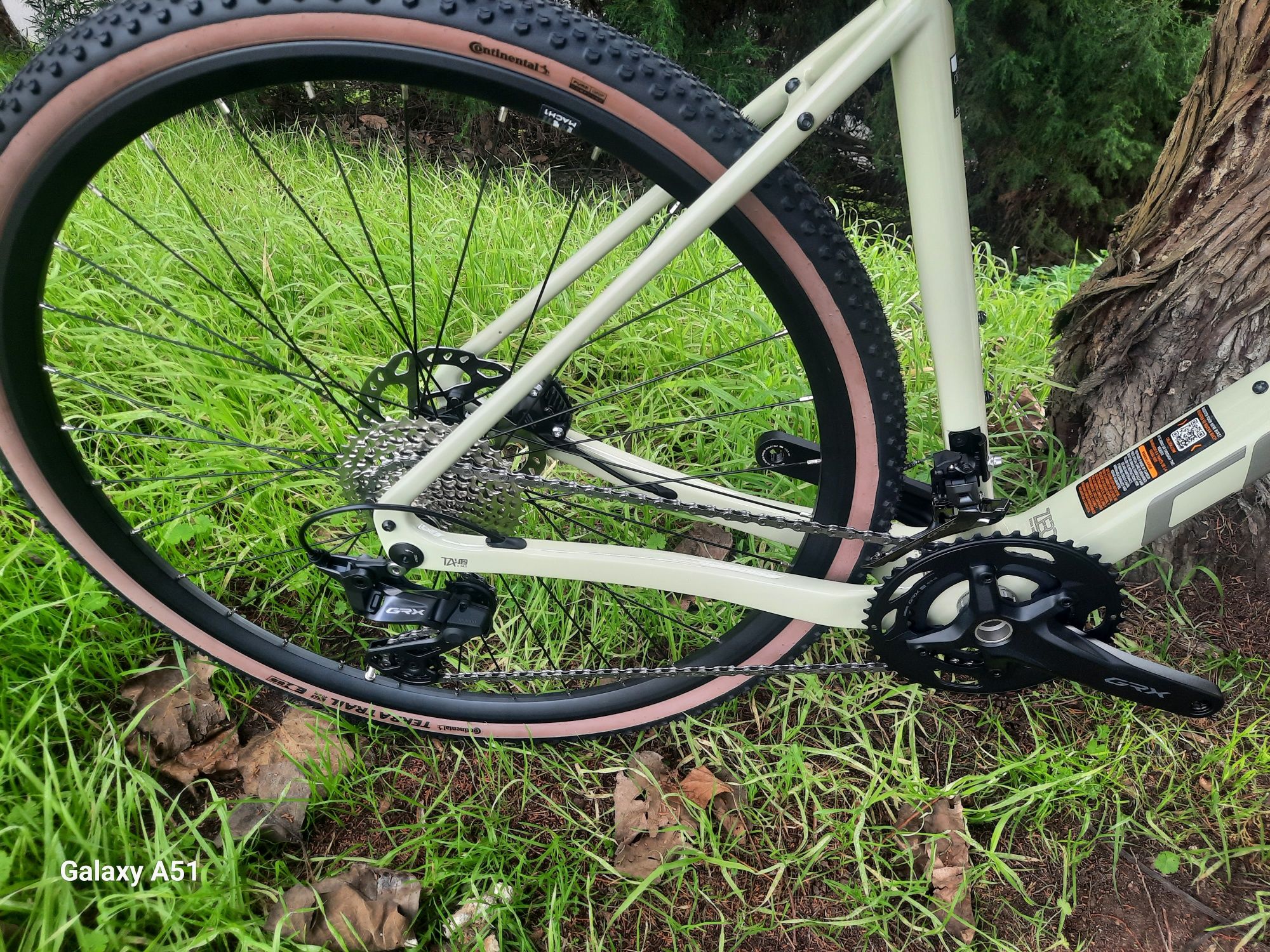 Bicicleta de gravel L carbono grx 12x2v