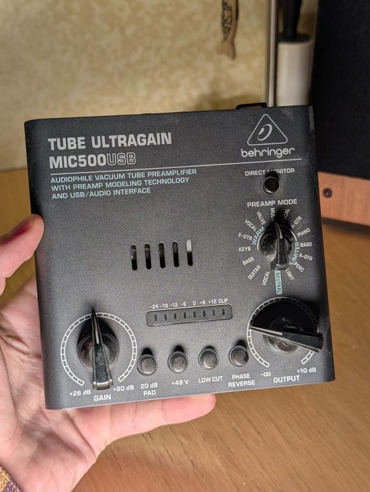 Продам ламповий мікрофонний передпідсилювач Behringer MIC500USB TUBE