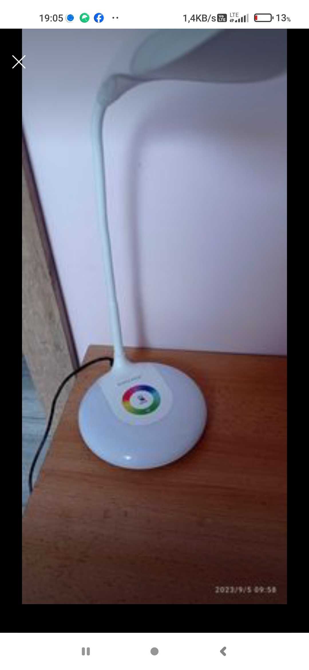 Lampka biurkowa LED z podświetleniem