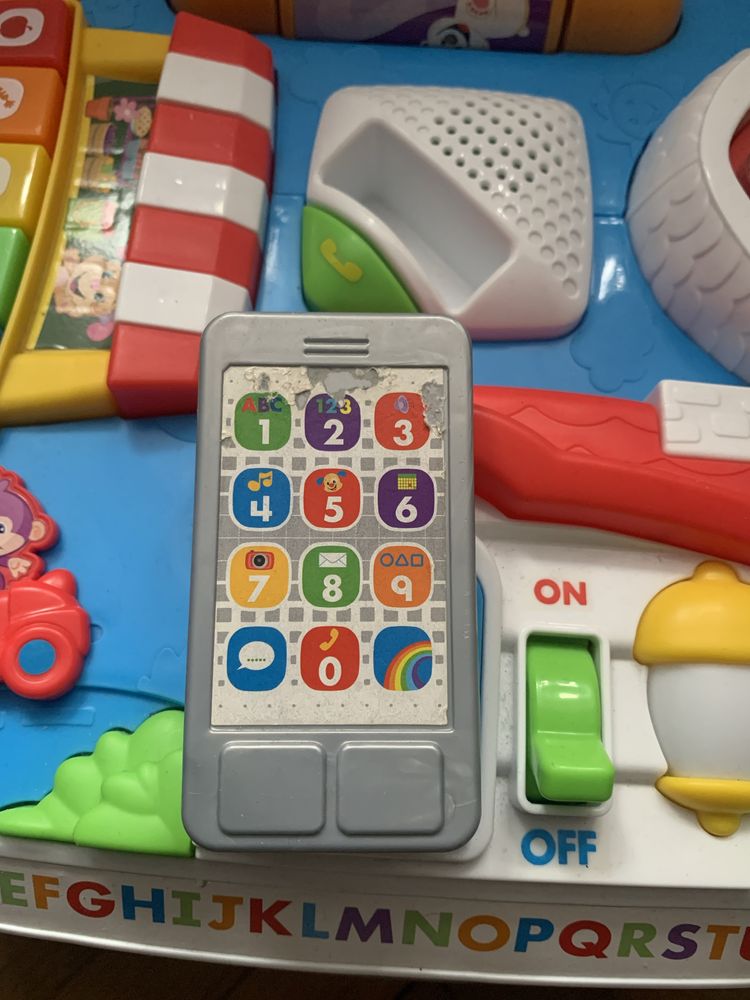 Інтерактивний столик Fisher price. Розвиваючий стіл