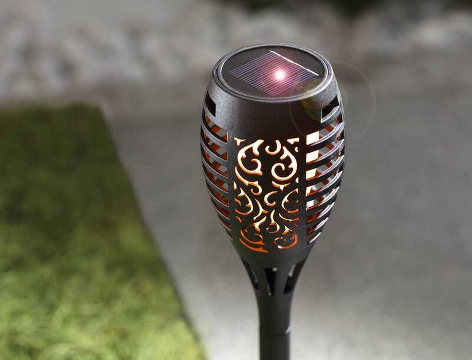 solarna lampka LED pochodnia ogrodowa