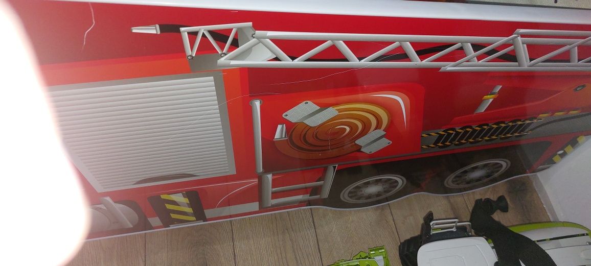 Łóżko dziecięce z materacem, wóz strażacki, 150cm x 70cm