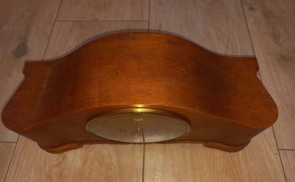 Zegar kominkowy sygnowany JUNGHANS