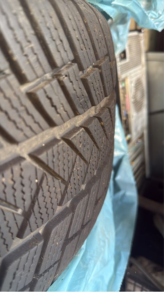 Opony z felgami 235/45/18R