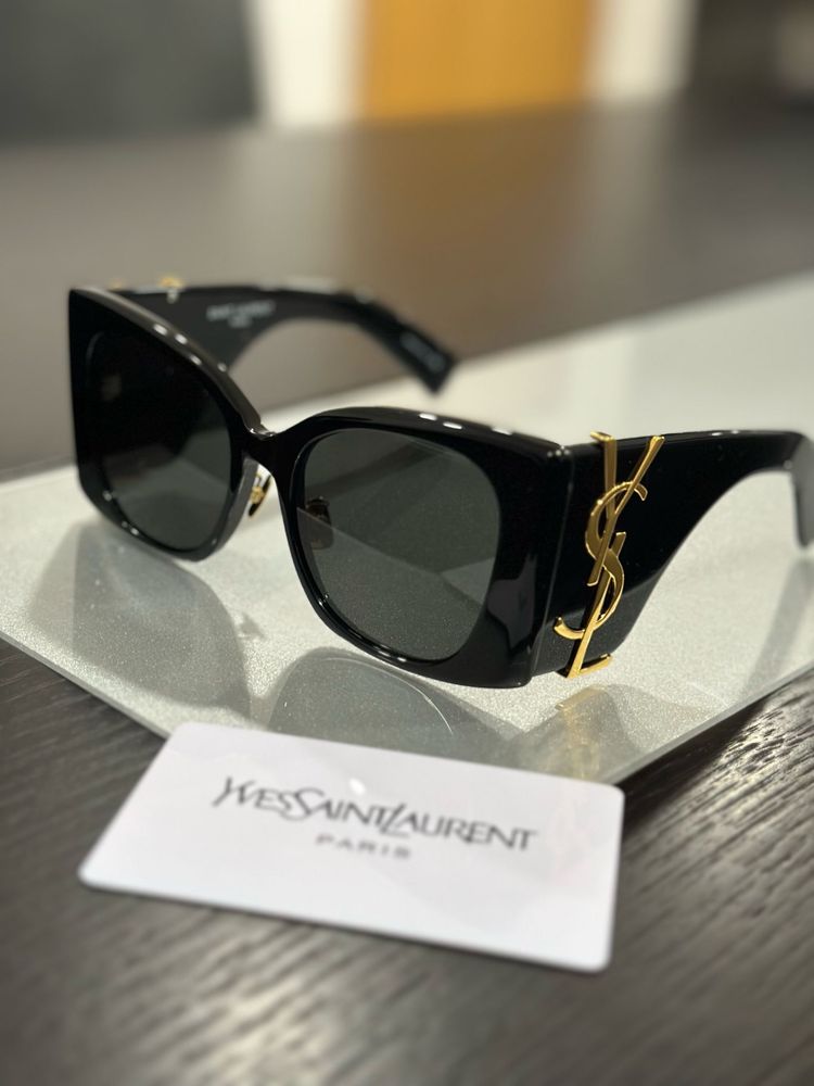 Óculos Saint Laurent