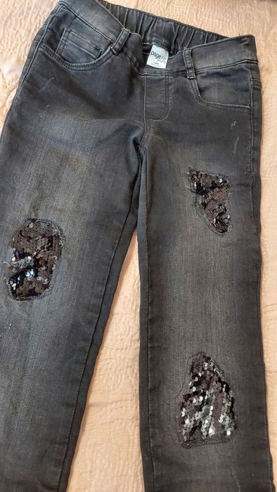 Spodnie dziewczęce a`la jeansy jegginsy 146