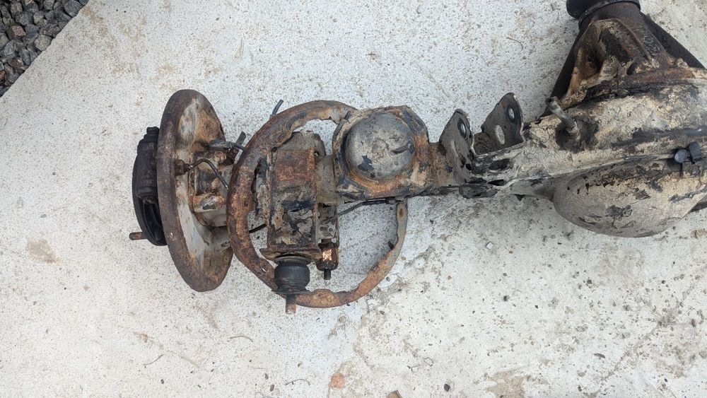 Задній міст nissan terrano || 2.7 дизель