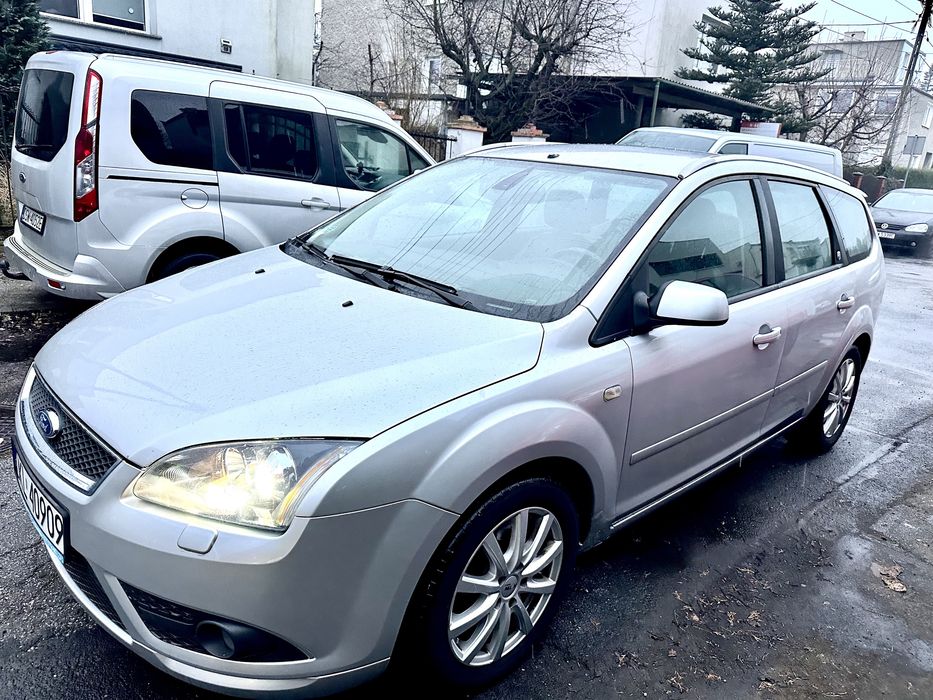 Focus pakiet ST 2.0b Ghia dotykowa navi,hak, xenon, pół skóry, zamiana