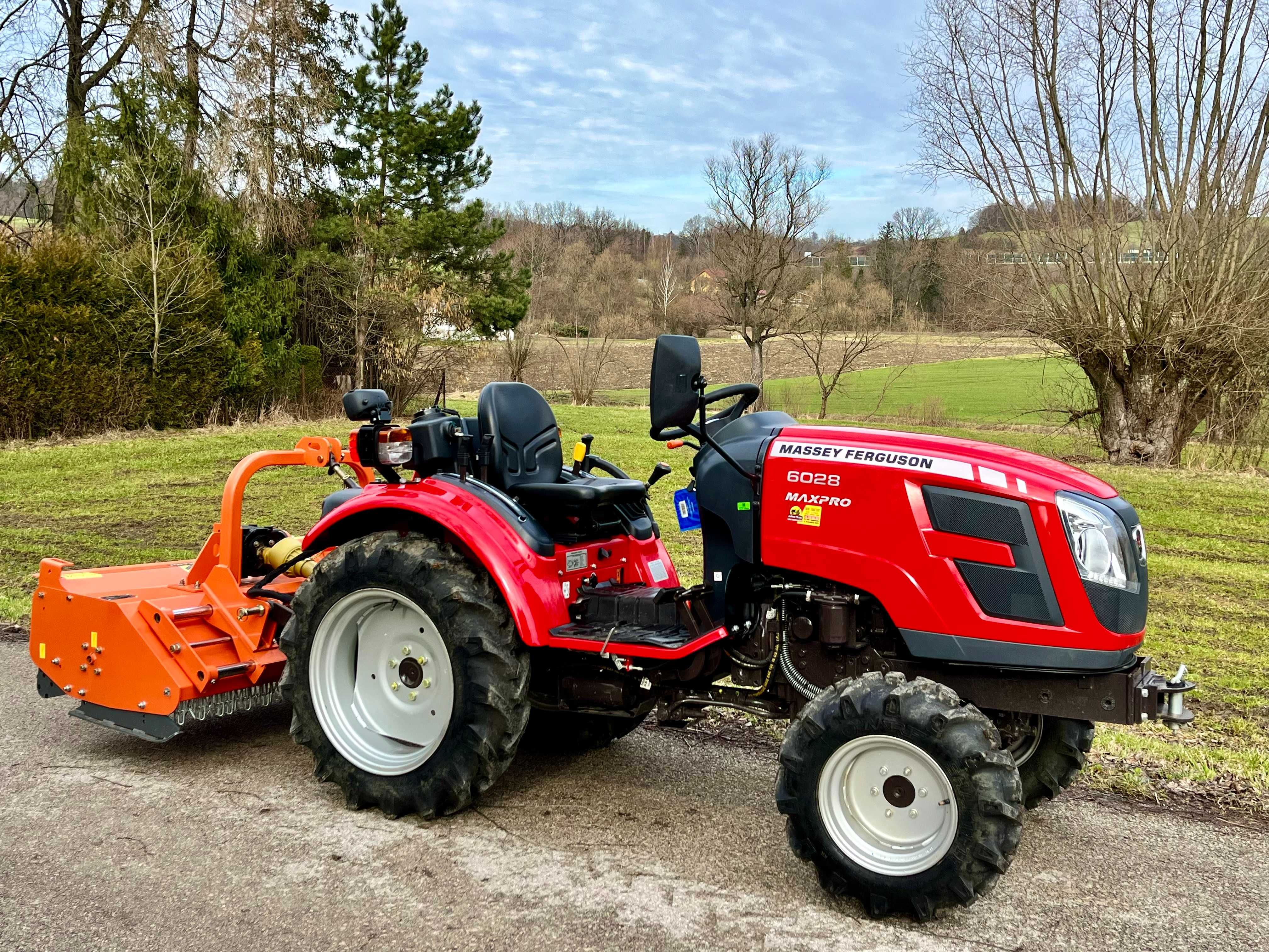 Nowy Traktorek Massey Ferguson 6028, Mini traktorek, 2023,  Japan Trak