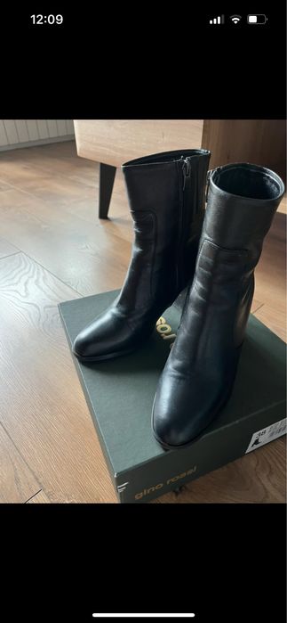 Czarne skórzane botki Gino Rossi