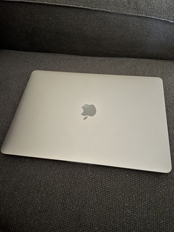 MacBook Pro 13” 256Gb 16Gb Ram
