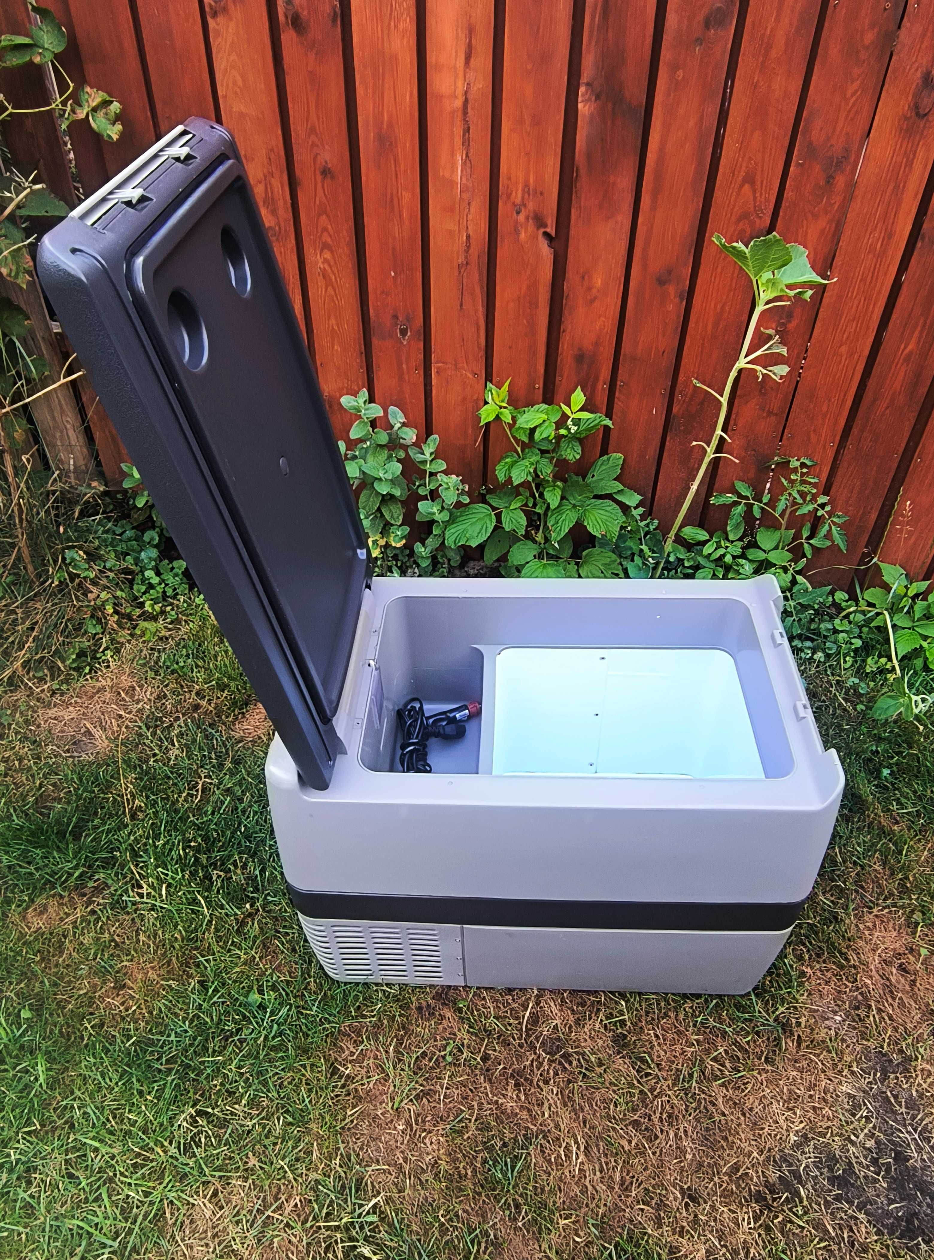 Lodówka z kompresorem  Waeco CoolFreeze CF-40 230V/12V/24V Duża 40 L