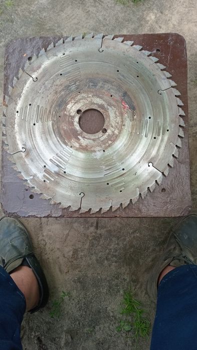 Циркулярний пильний диск