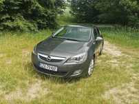 Opel Astra J Cosmo 1,6 180 km
