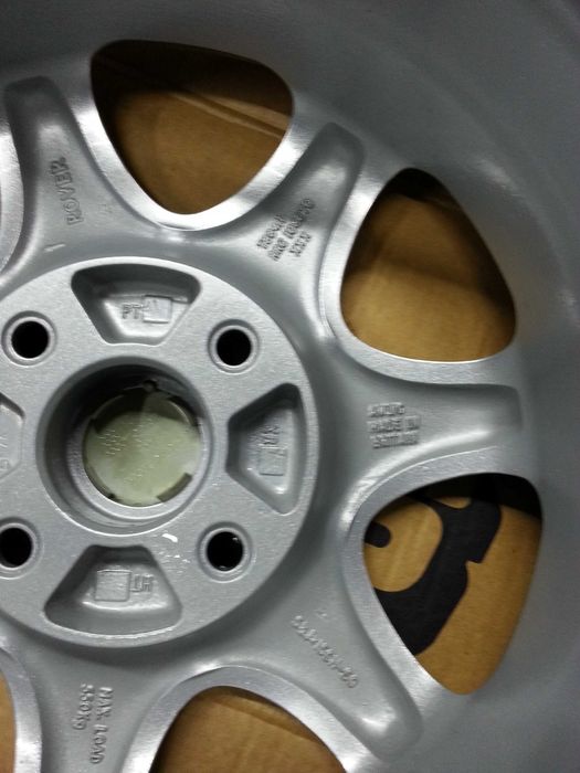 Felgi aluminiowe ROVER 600  5,5x15 4x114,3 x 64 ET 50 KLASYKI